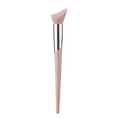 Fenty Beauty Cheek-Hugging Highlight Brush 120